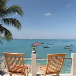 Longtail Suites